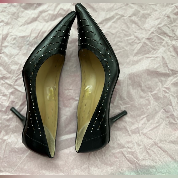 Michael Kors. Ladies Black 2 in heels. Never worn. Size 7 1/2 - Picture 9 of 13